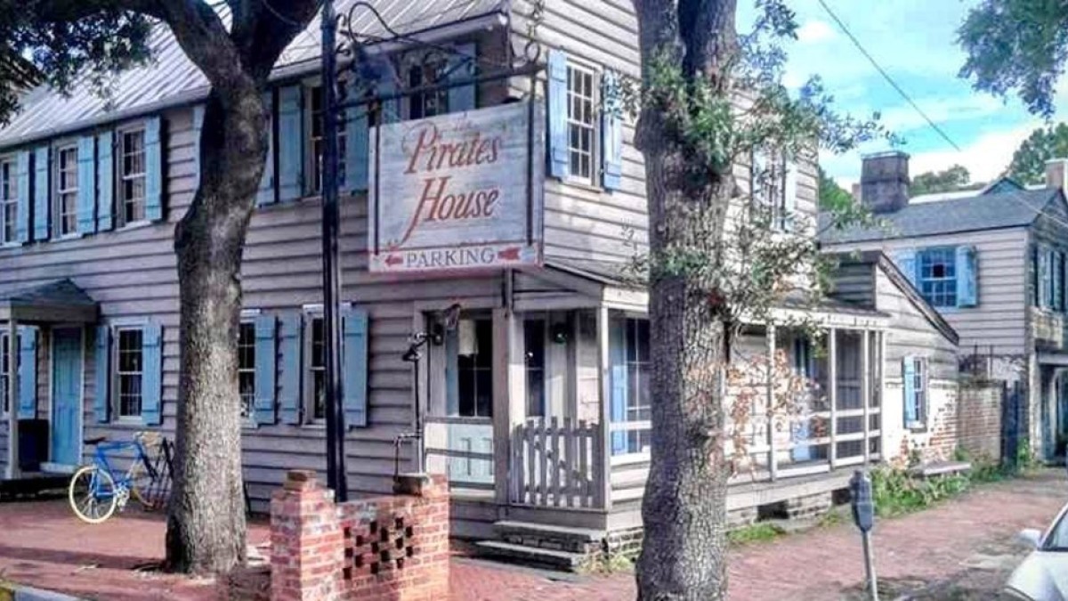 A photo of the Pirates House in Savannah